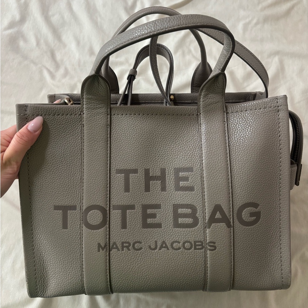 Marc Jacobs Gray Pebbled Leather Tote